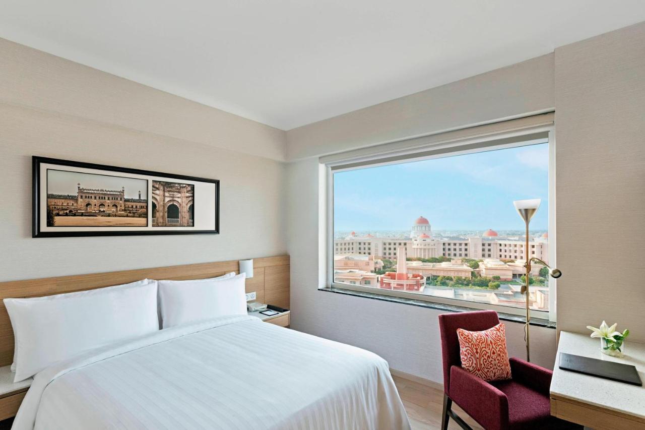 Fairfield By Marriott Lucknow Hotel Buitenkant foto