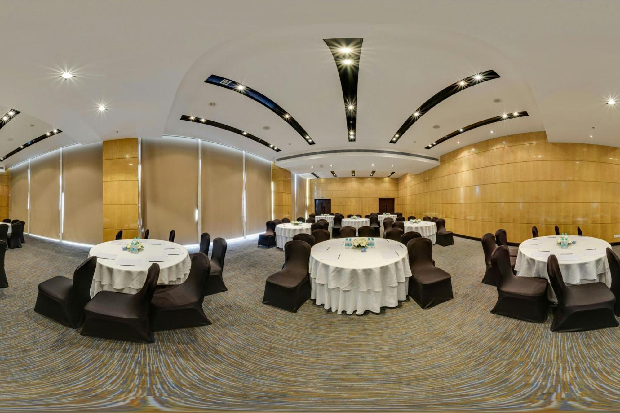 Fairfield By Marriott Lucknow Hotel Buitenkant foto