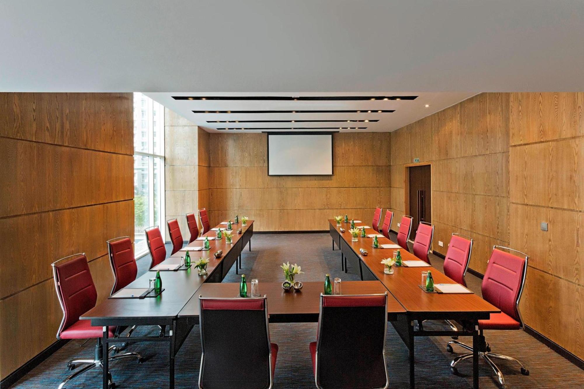 Fairfield By Marriott Lucknow Hotel Buitenkant foto