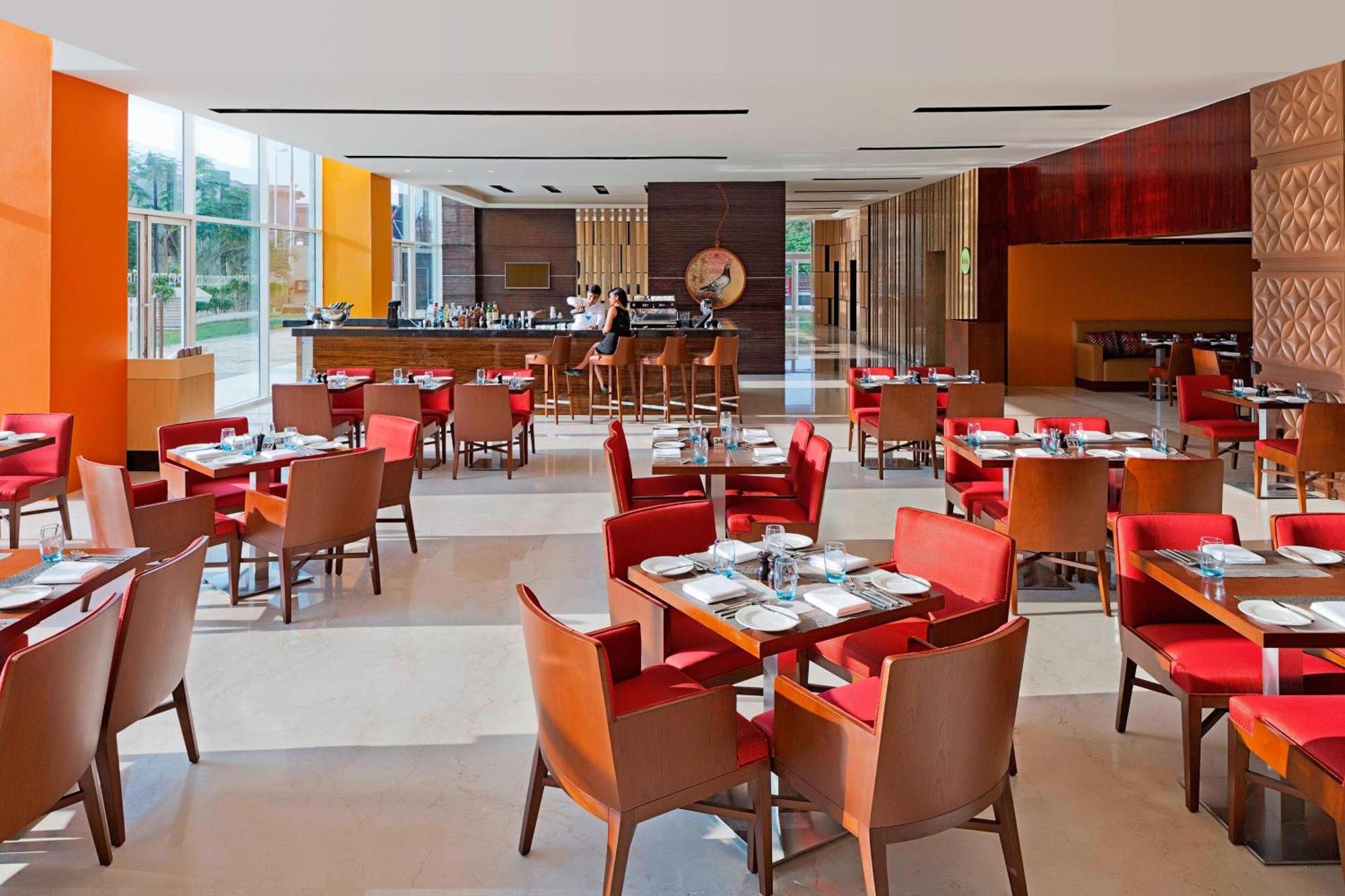 Fairfield By Marriott Lucknow Hotel Buitenkant foto